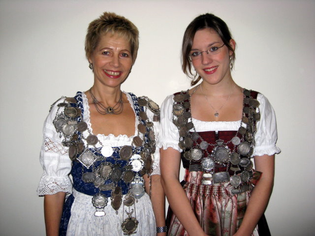 Impressionen vom Bezirksschützenball 2009