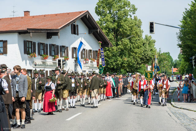 40 Jahre Wiederbelebung des Vereins und 30-jähriges Gründungsfest des Salutzuges – Der Festsonntag