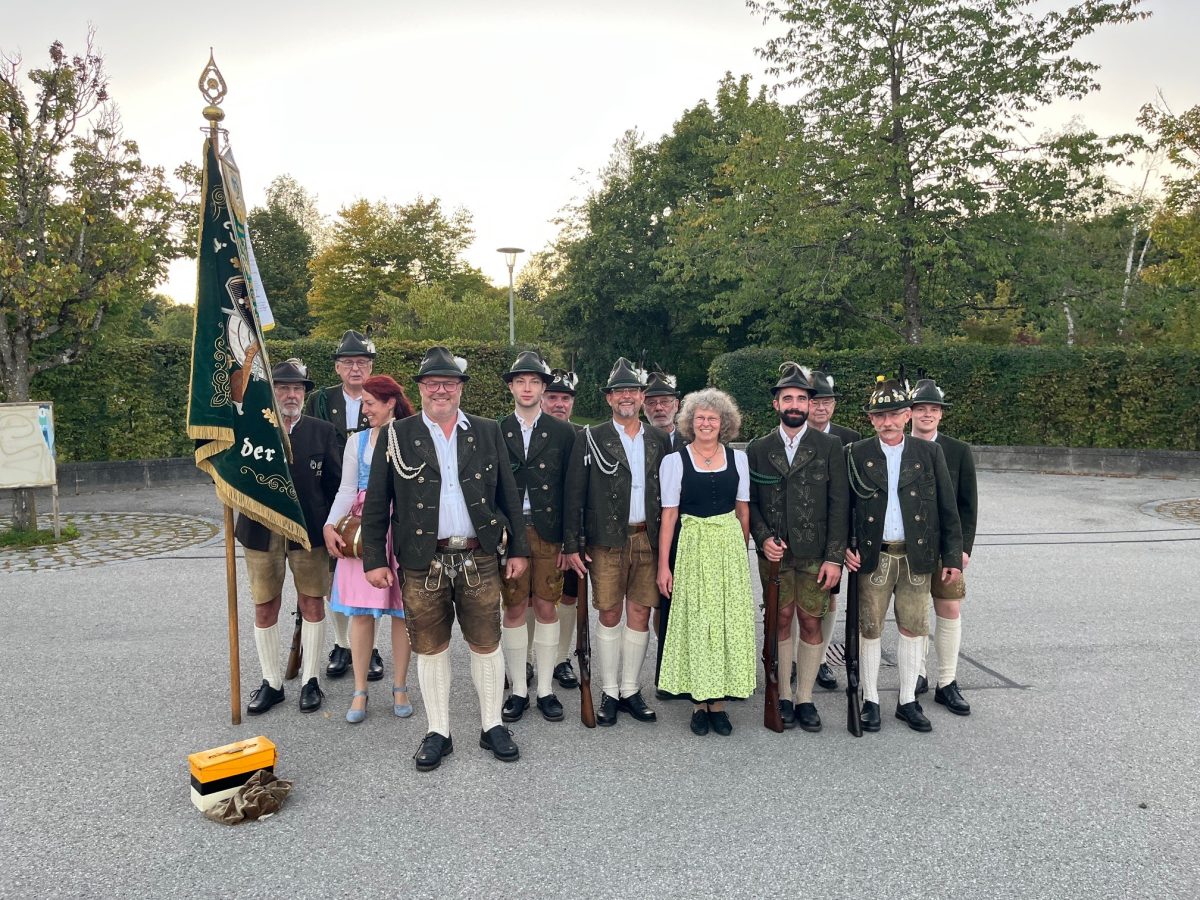 Ehrung im Salutzug